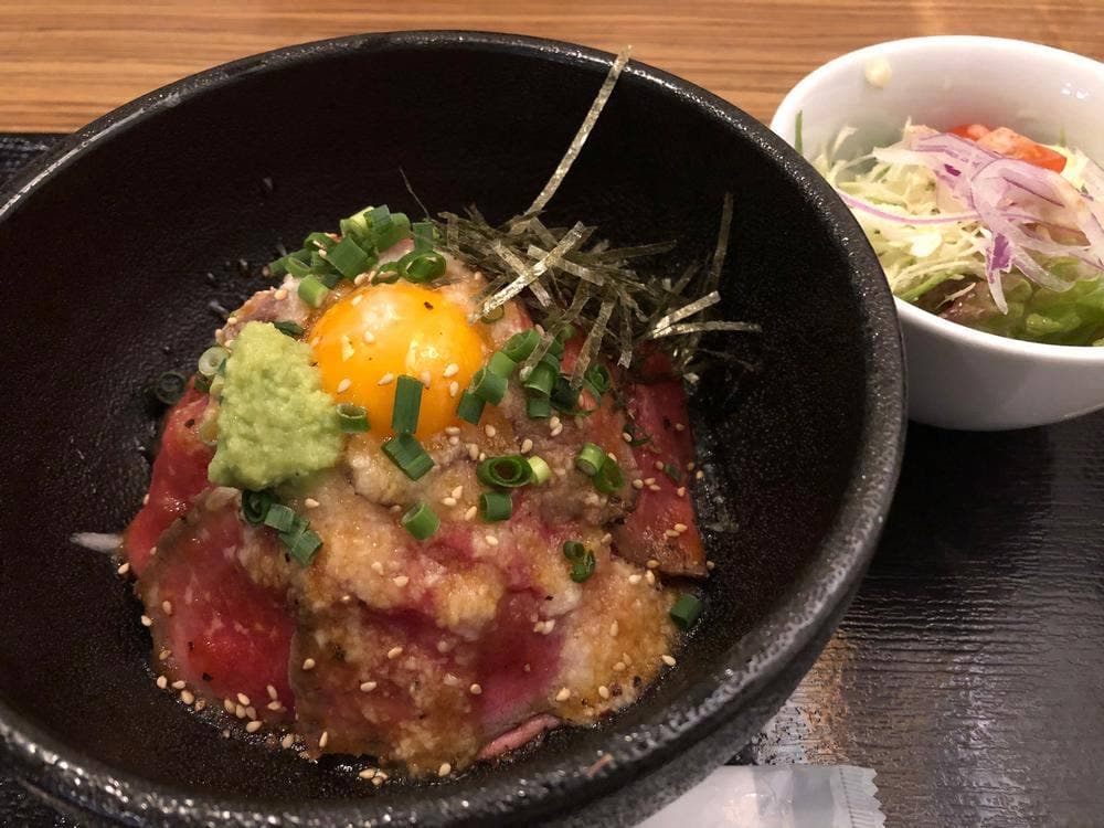 肉バル ビーキッチン