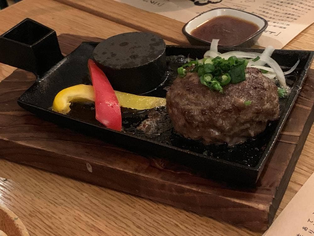 ニクバル トミート