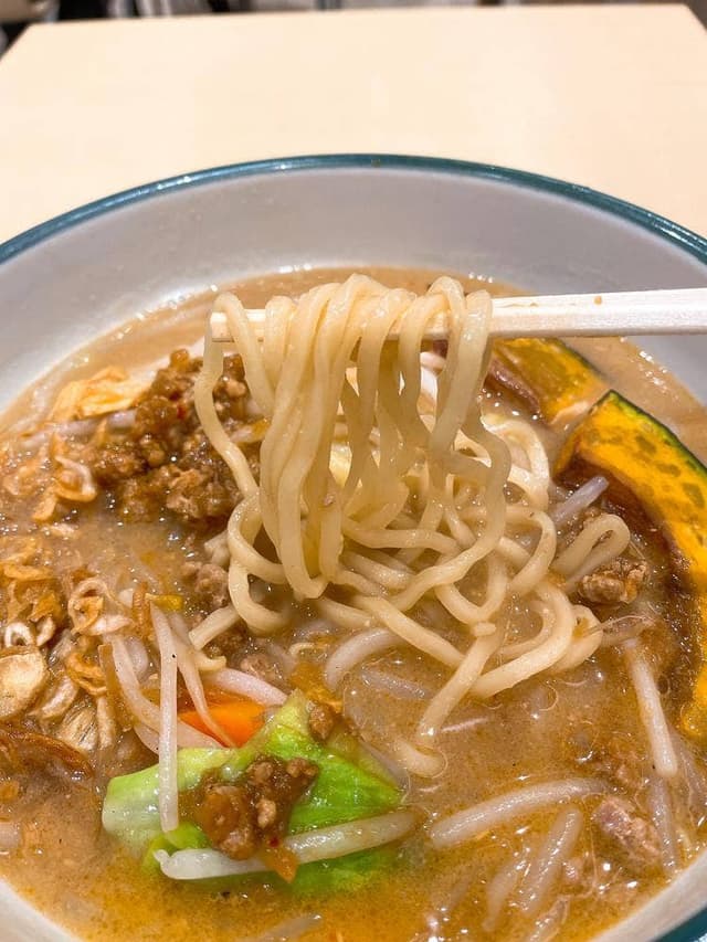 麺場 田所商店 談合坂SA店 - サブ画像1