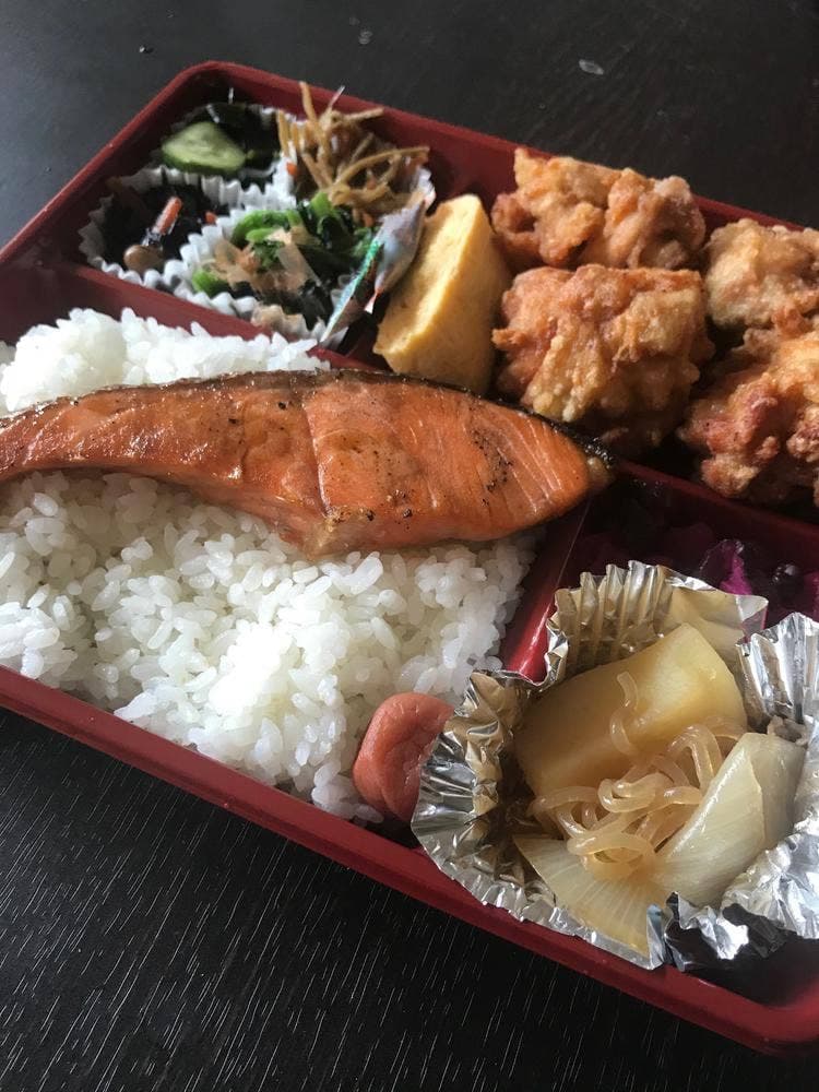 八尾食堂