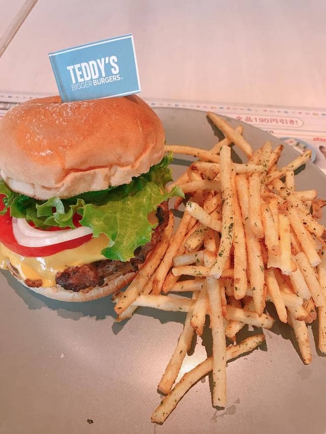 TEDDY'S Bigger Burgers 港北店 - サブ画像2