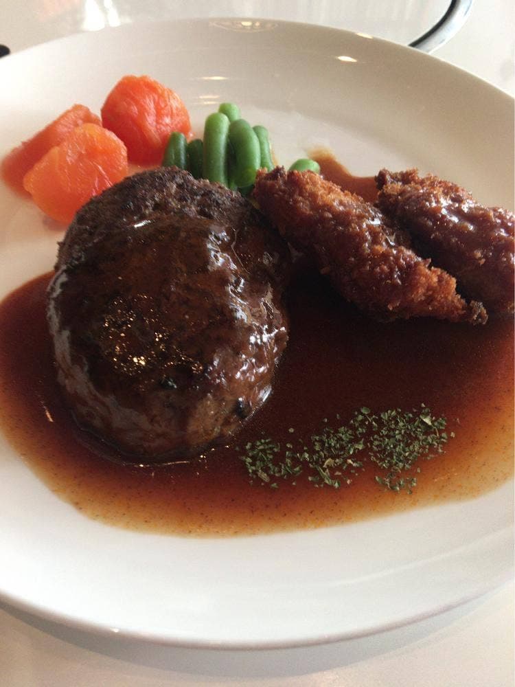 洋食黒毛和牛肉料理 びもん