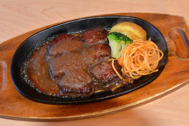 ベルステーキ 江曽島本通り店 - サブ画像1