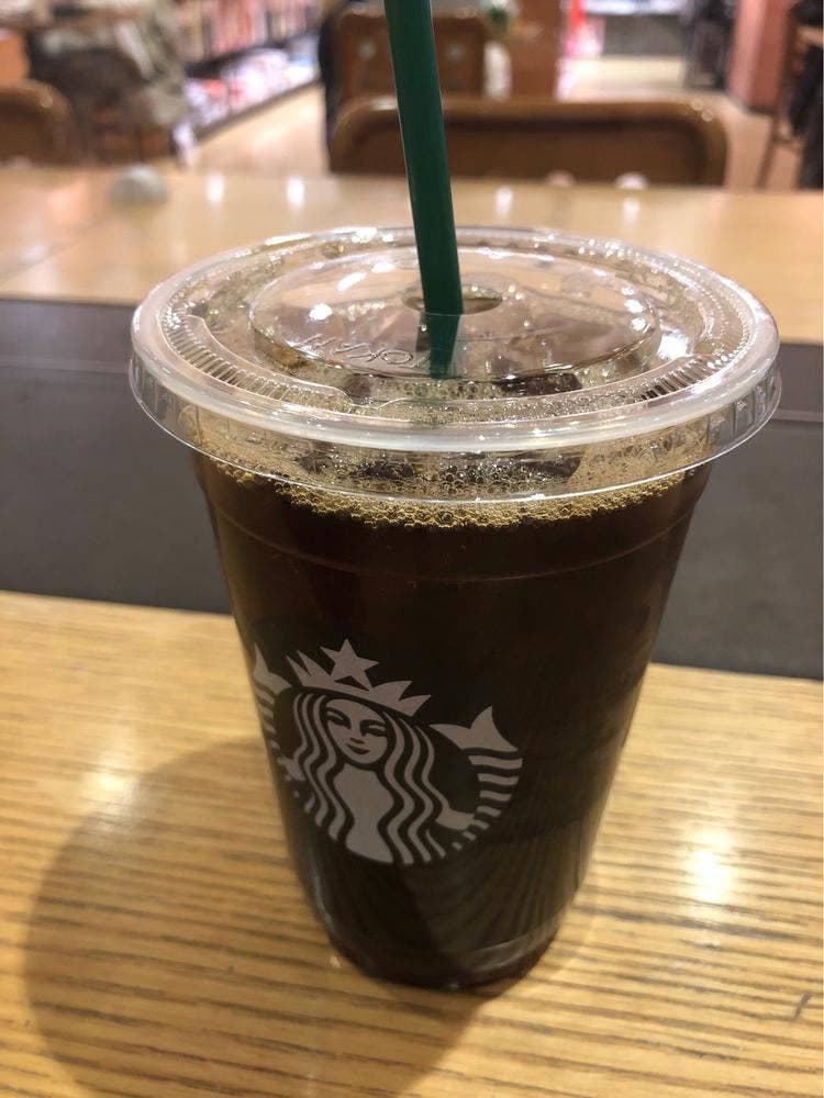 スターバックス コーヒー 蔦屋書店 熊本三年坂店