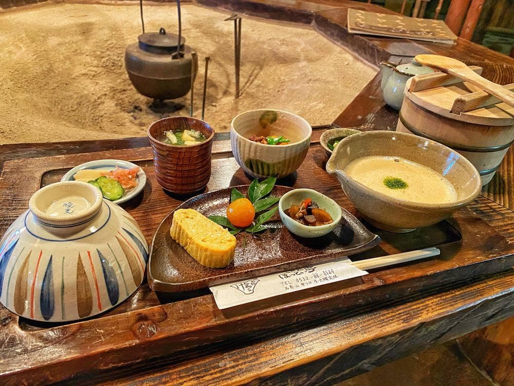 自然処やまいも料理 ほっとい亭