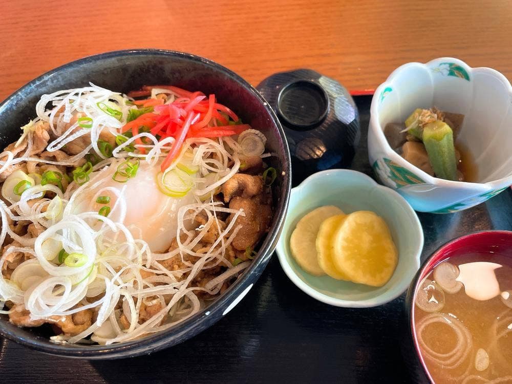 お食事処 いざよい