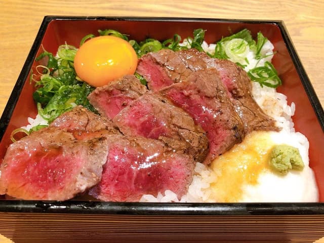 近江牛 岡喜 三井アウトレットパーク滋賀竜王店 - サブ画像1