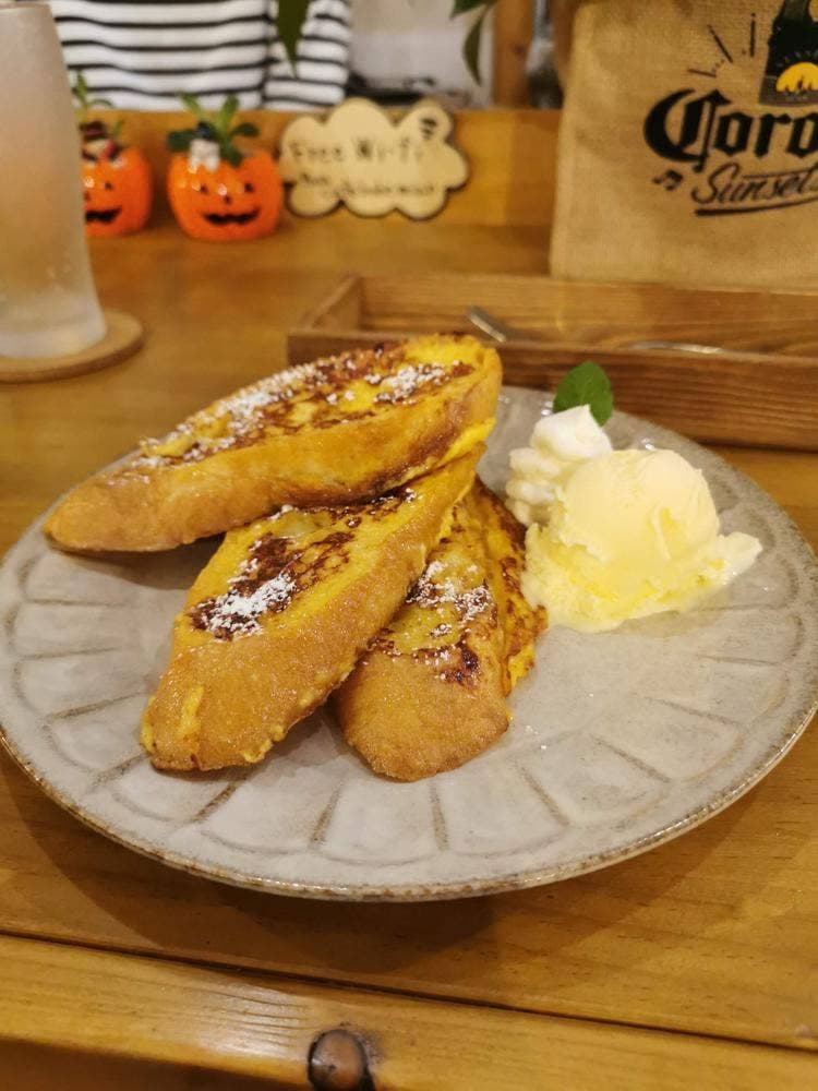カフェ ボヘミアン