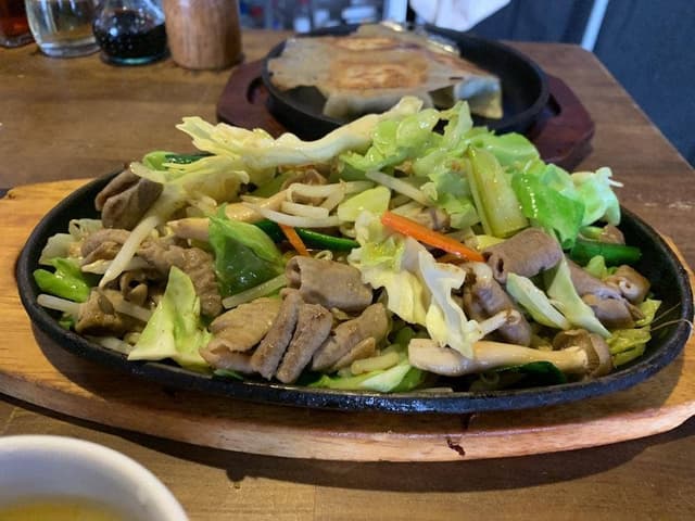 鉄板餃子食堂こんがりきつね - サブ画像3