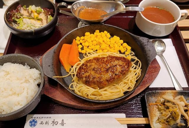 焼肉・もつ鍋 西新初喜 MARK IS 福岡ももち店 - サブ画像3
