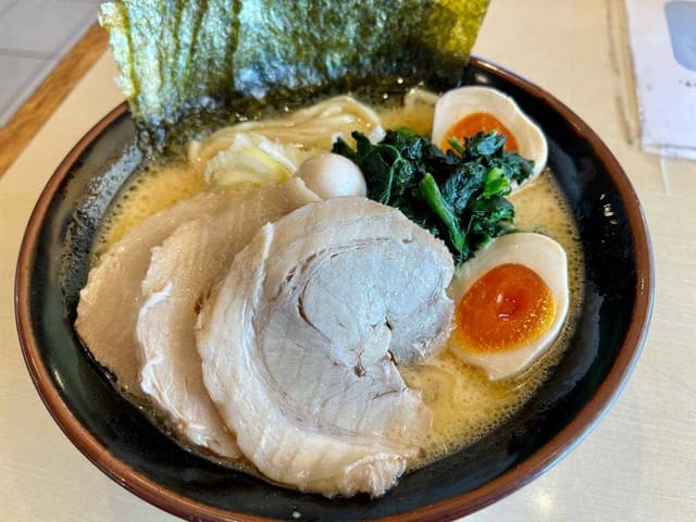 横浜家系ラーメン 幸家 水海道店 - サブ画像1