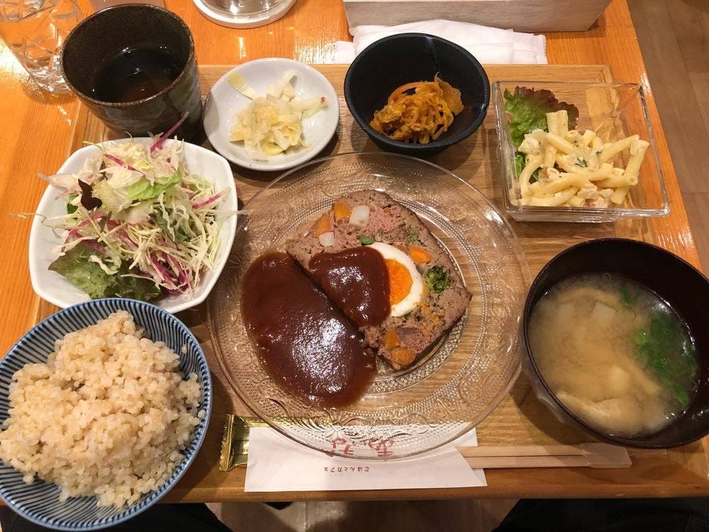 ごはんとカフェ あいな Love Vege