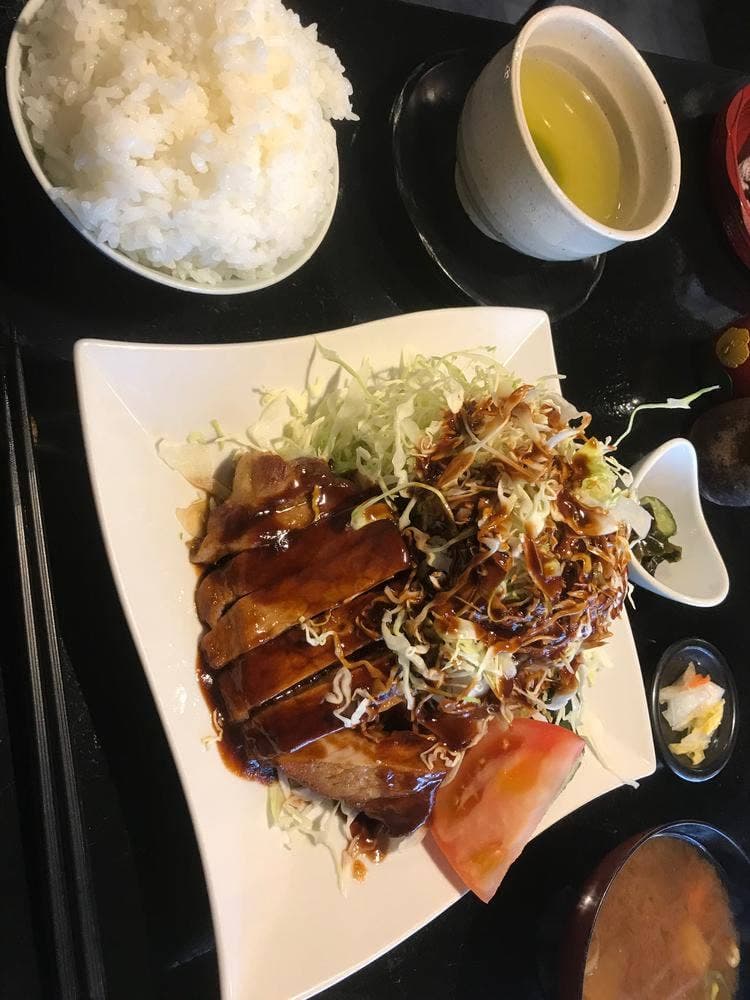 なるせ食堂