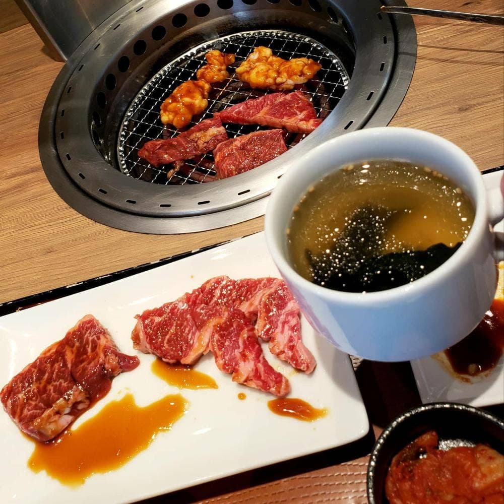 お肉屋さんのひとり焼肉若江岩田店