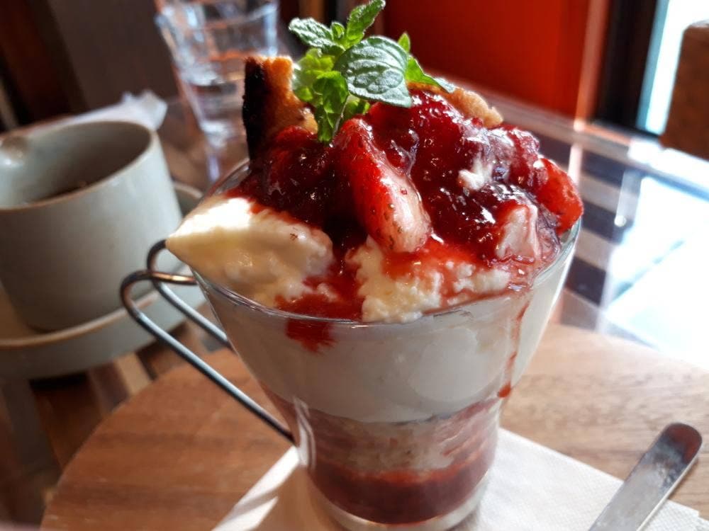 カフェニーサンヨンゴー