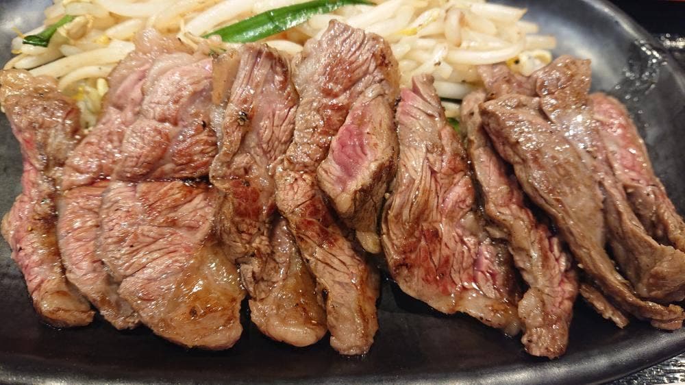 鉄板焼天神ホルモン 総本店