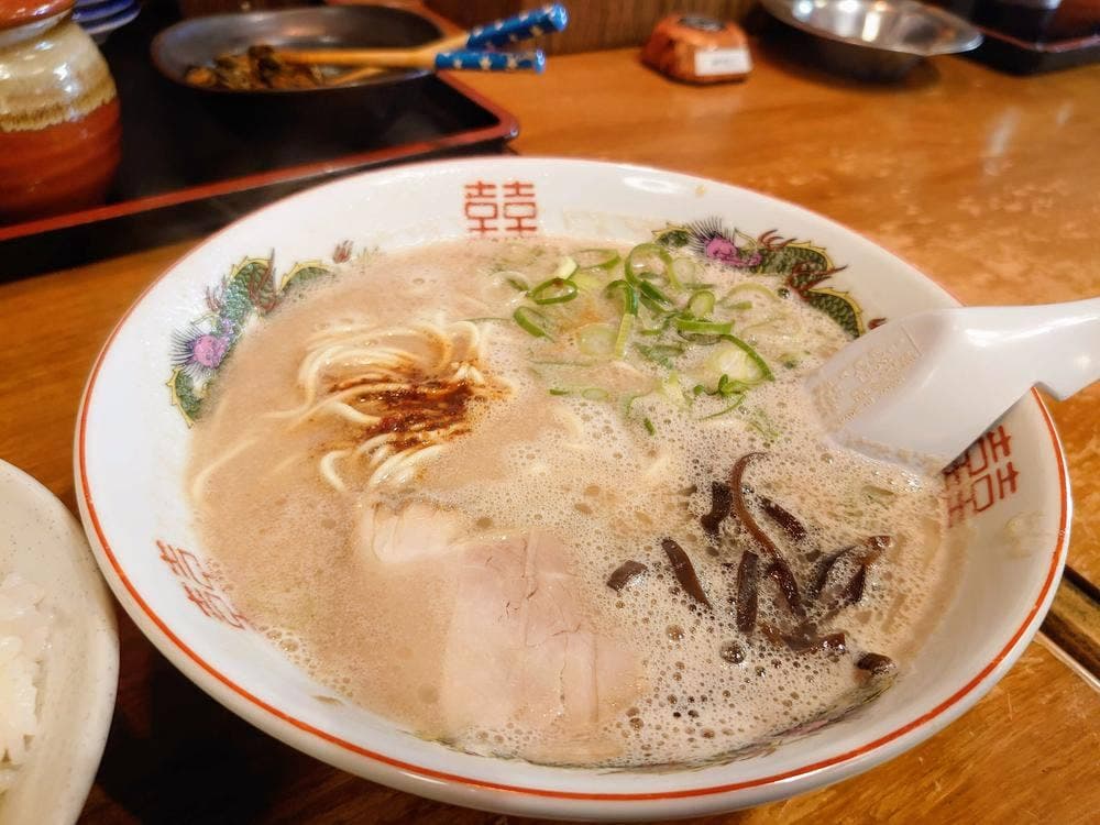 ラアメン博多幕府 はかたばくふ