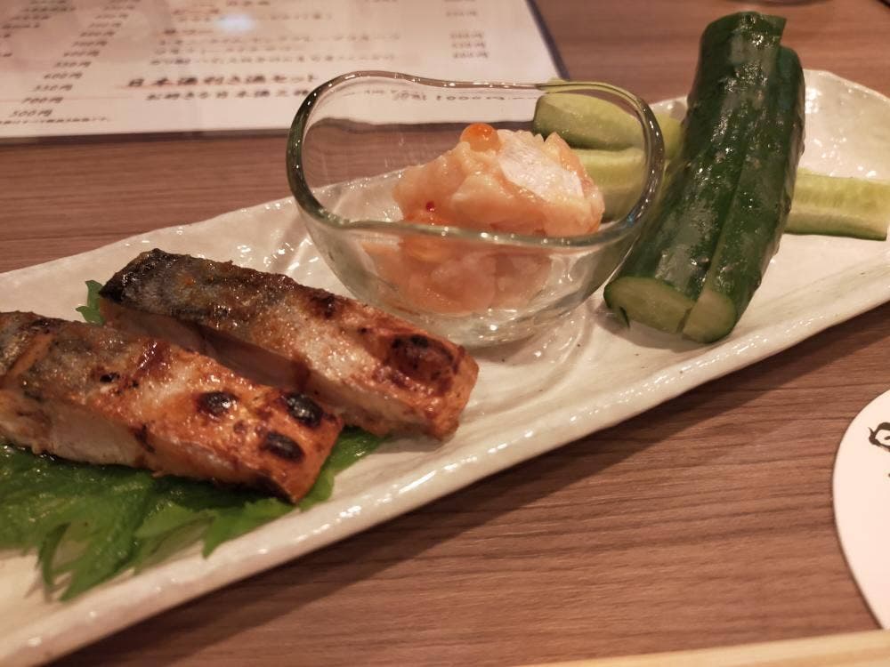日本酒BAR まるさんかくしかく