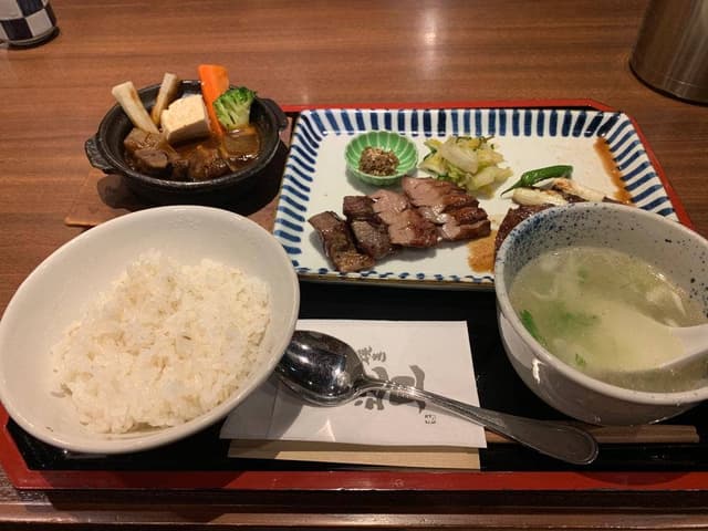 牛たん焼き 仙台辺見 堺三原台店 - サブ画像2