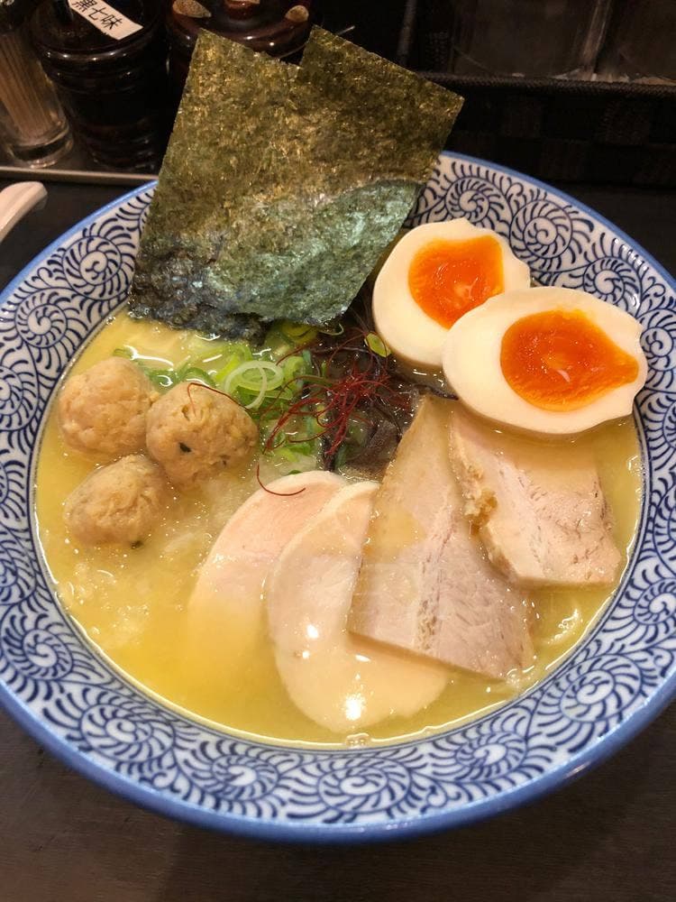 濃厚鶏そば 晴壱 はるいち