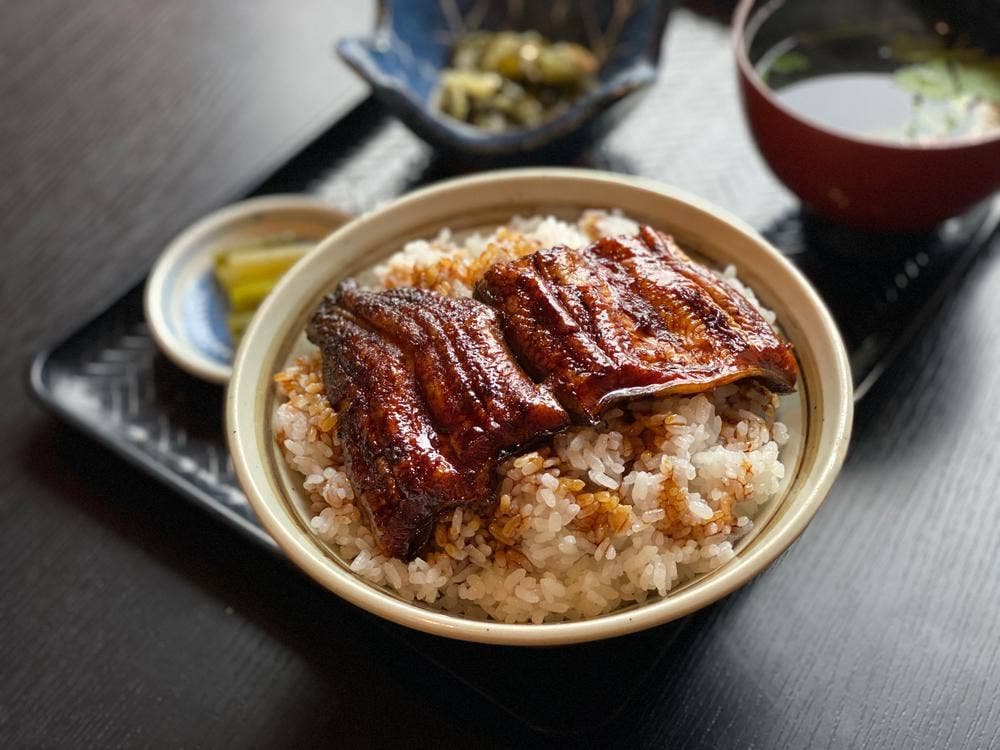 うなぎ・寿し 辰勢