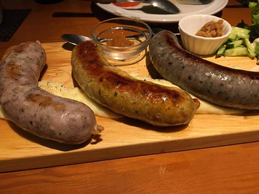 自然なワインと無添加なソーセージ フランクリン