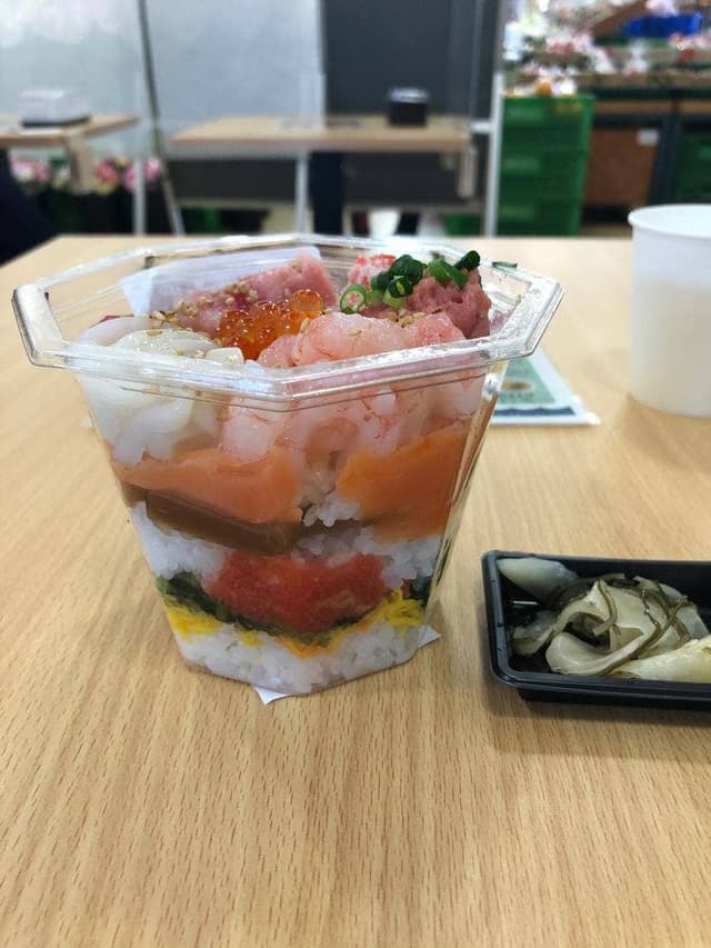 おさかな丼屋とと丸 - サブ画像3