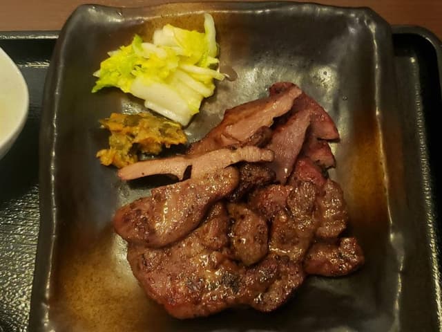炭火焼居酒屋 牛たん和助 研究学園駅店 - サブ画像2