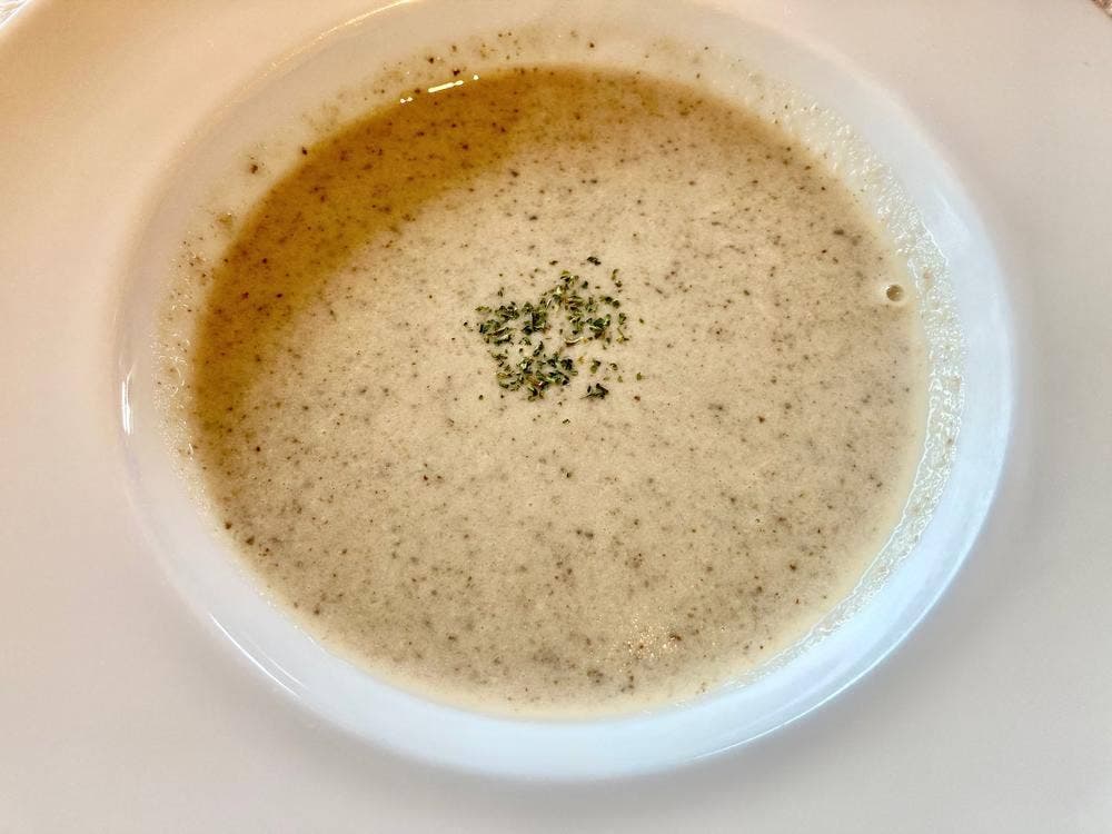 食と絵本の空間 La Reine Alice