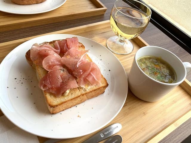 on the Toast - サブ画像1