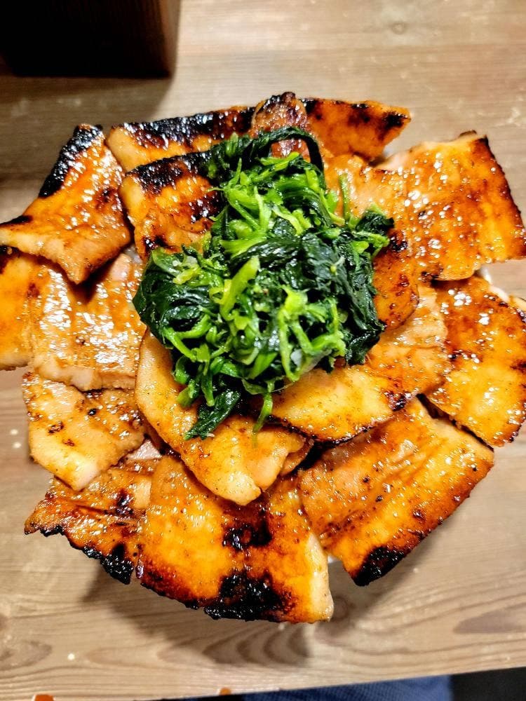 炭焼き丼専門店どんぴしゃり
