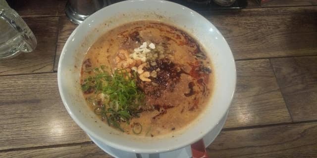 すする担担麺 学芸大学店 - サブ画像1