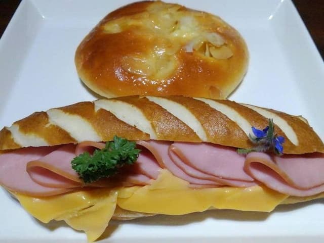 Pain de Kaito 名護本店 - サブ画像1