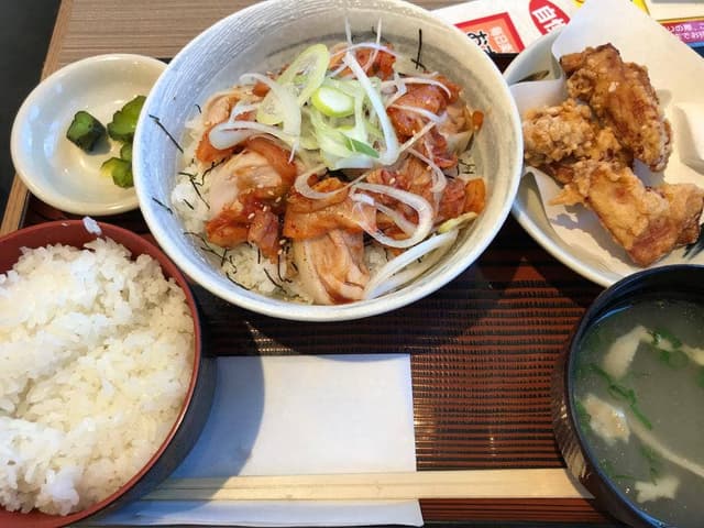やきとりセンター 保土ヶ谷駅前店 - サブ画像1