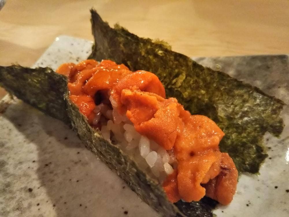 魚と貝と手巻寿司 トト・スタンド