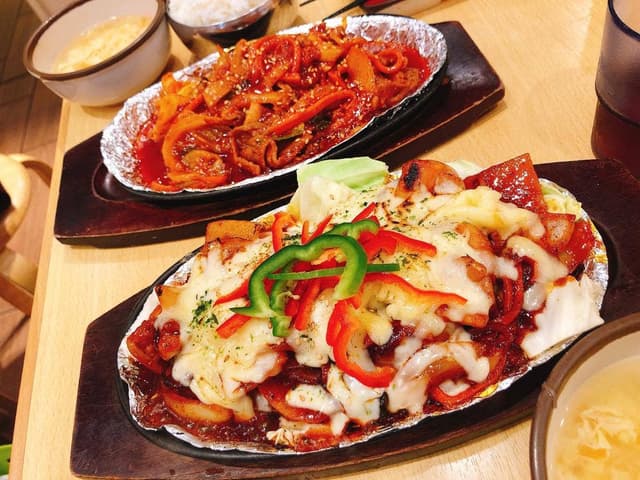ヤンの家 新宿西口ハルク店 - サブ画像1