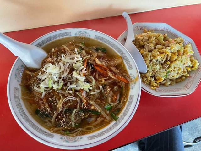 甲州ラーメン 萬富久 - サブ画像1