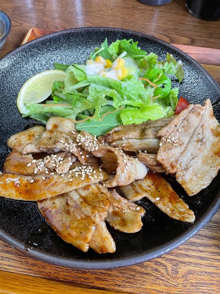 食事処あきたや