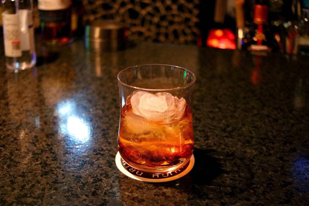 BAR CRUISE