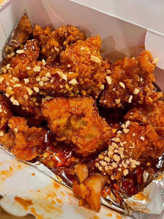 CRISPY CHICKEN n’ TOMATO 麻布十番店 - サブ画像1