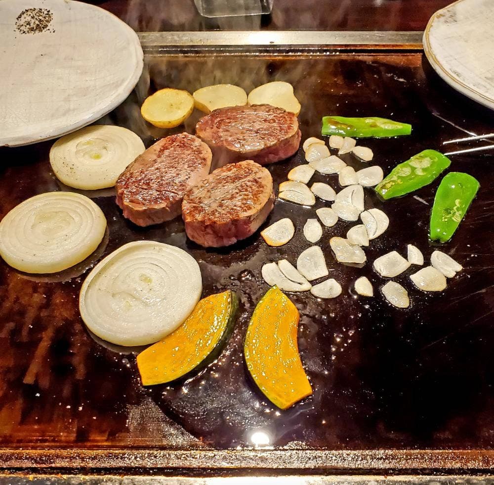 ステーキハウス やま