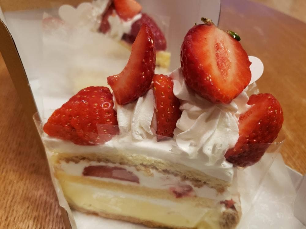 ラ・メゾン アンソレイユターブル シャポー船橋店