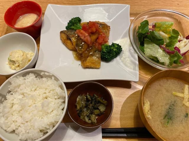 おぼんdeごはん 二子玉川ライズS.C.店 - サブ画像1