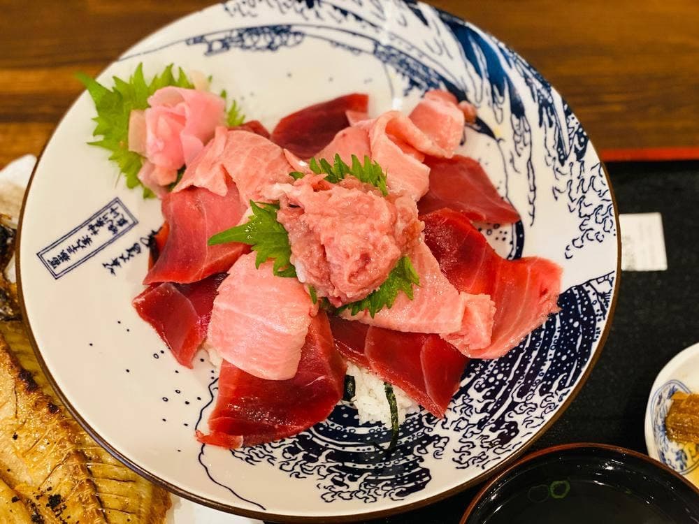 マグロカフェ 本まぐろ直売所