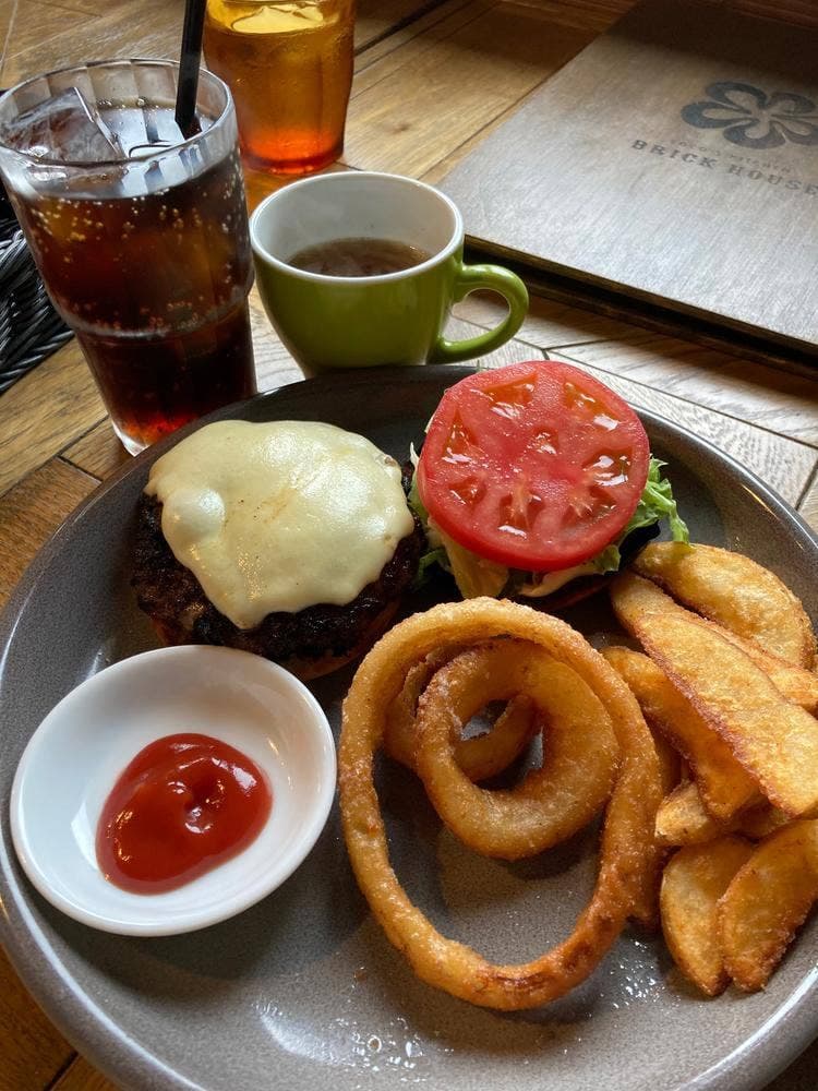 LOCOS KITCHEN BRICK HOUSE