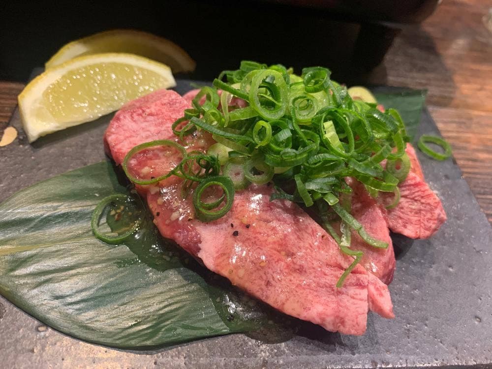 焼肉 ホルモン ハラミ屋