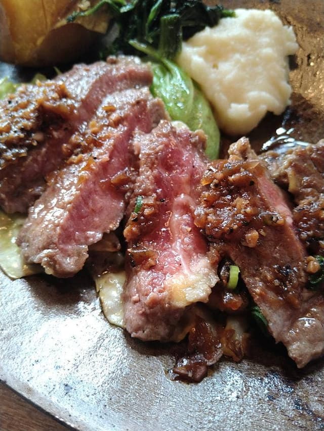 熟成肉とワインの店 ジャイアン - サブ画像1