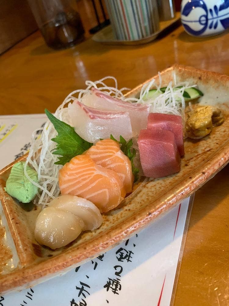 いけす料理・やきとり お食事処 鶴重