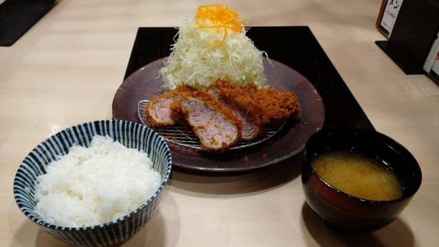 とんかつ神楽坂さくら 長束店 - サブ画像1