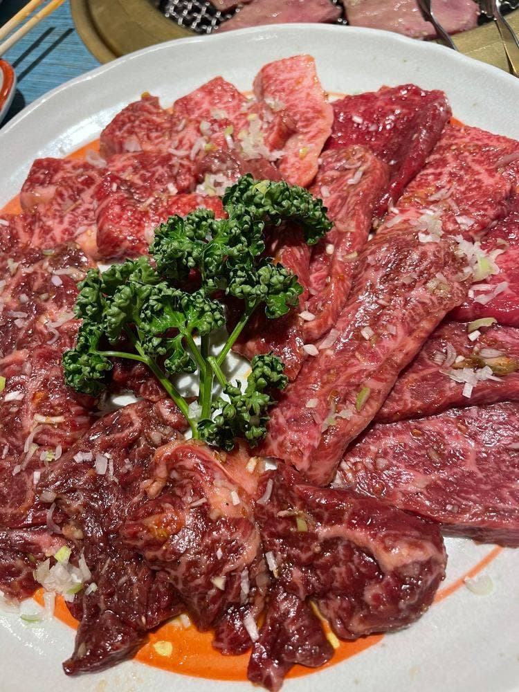 炭火焼肉こうしん